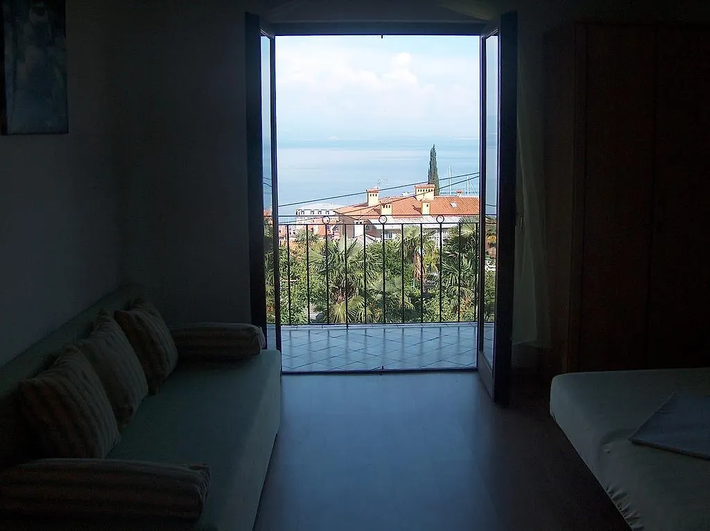 Sunflower Apartment Opatija
